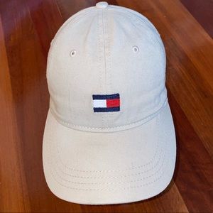 Tommy Hilfiger Strap Dad Hat